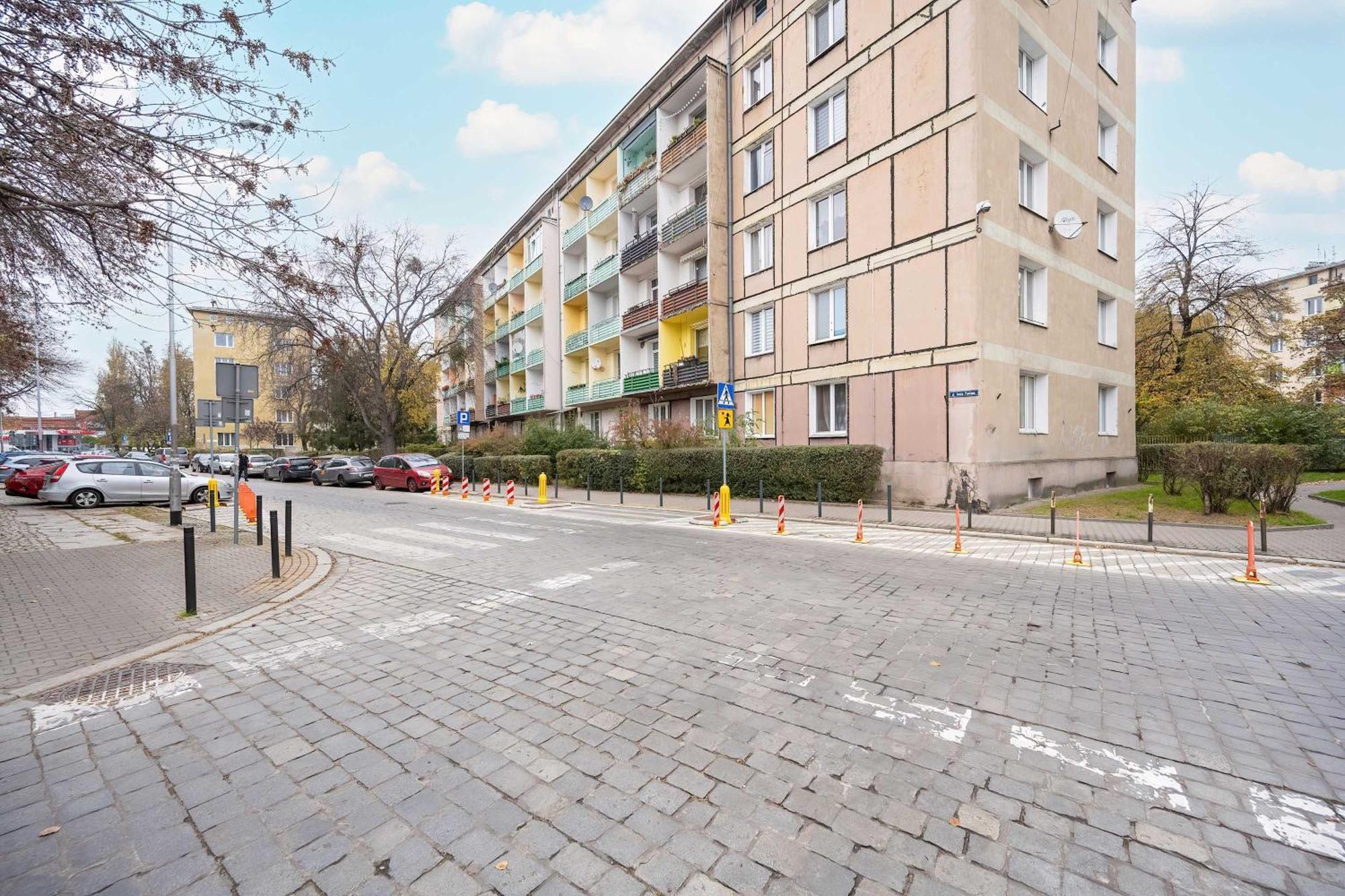 Pawlowa Stylish Apartment With Balcony & Home Office Wroclaw By Noclegi Renters Exterior photo